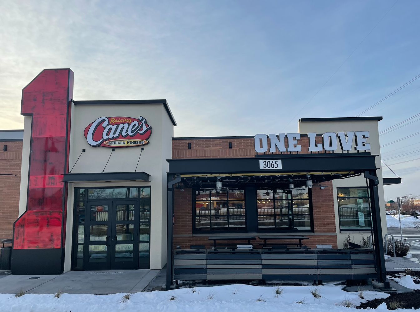 Raising Cane's Chicken Fingers: 3065 White Bear Ave N, Maplewood, MN 55109